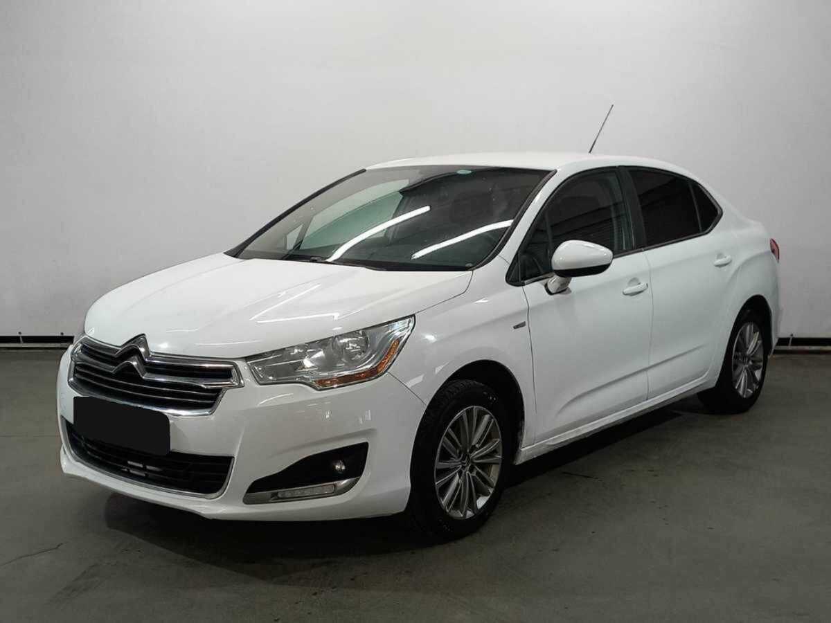 Citroen C4 2015 года с пробегом. Посмотреть фото