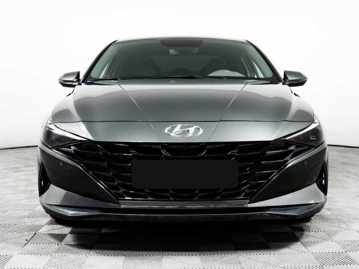 Hyundai Elantra 2021 года с пробегом. Фото: #1