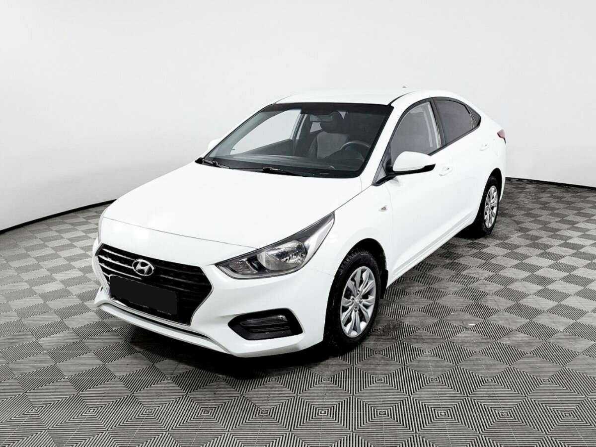 Hyundai Solaris 2017 года с пробегом. Посмотреть фото