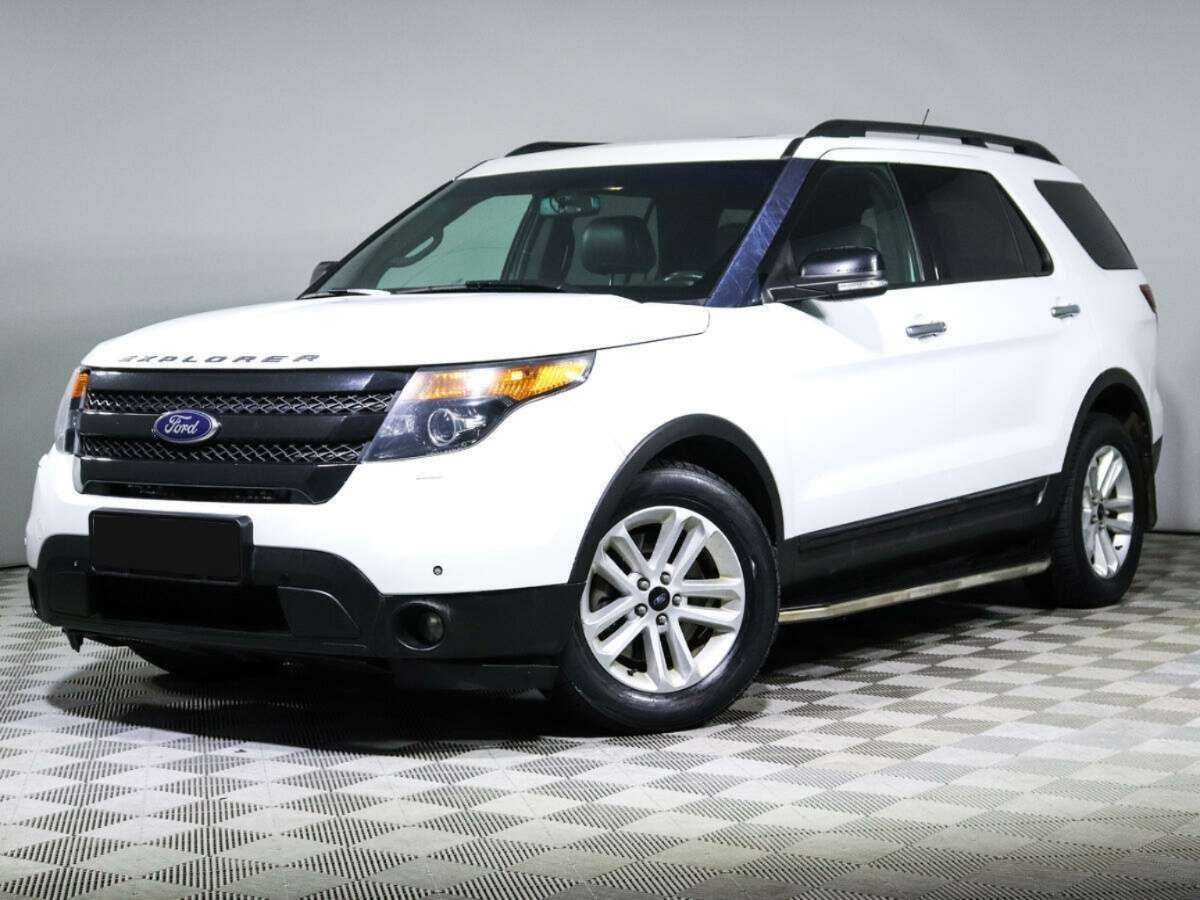 Ford Explorer 2014 года с пробегом. Посмотреть фото