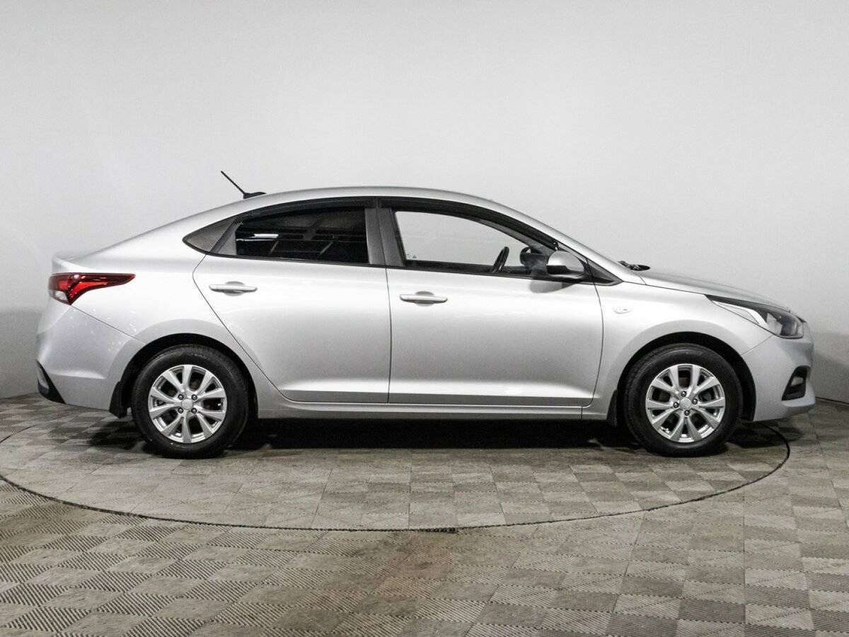 Hyundai Solaris 2019 года с пробегом. Фото: #3
