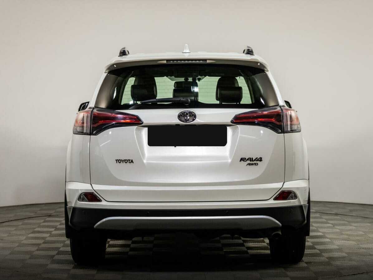 Toyota RAV4 2015 года с пробегом. Фото: #4