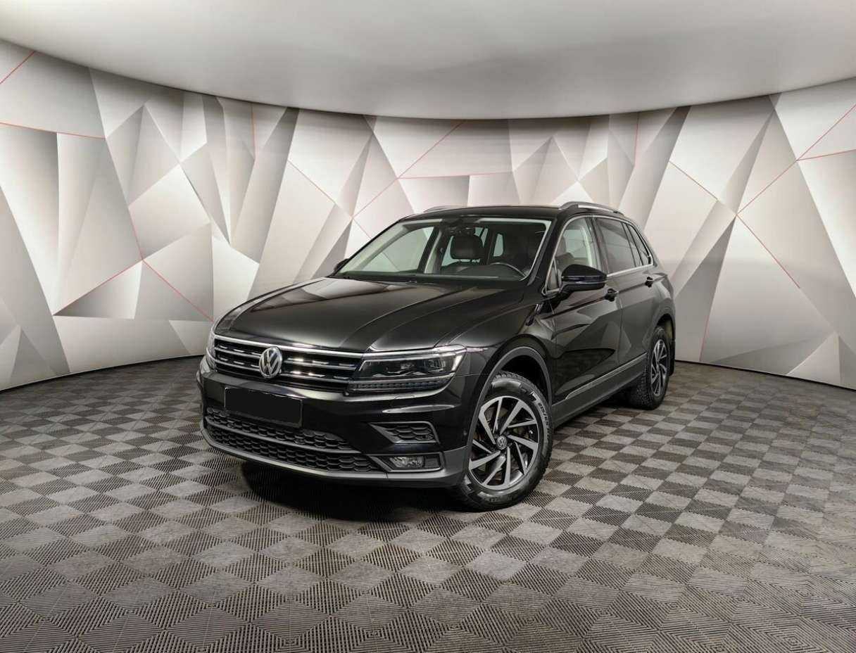 Volkswagen Tiguan 2018 года с пробегом. Посмотреть фото