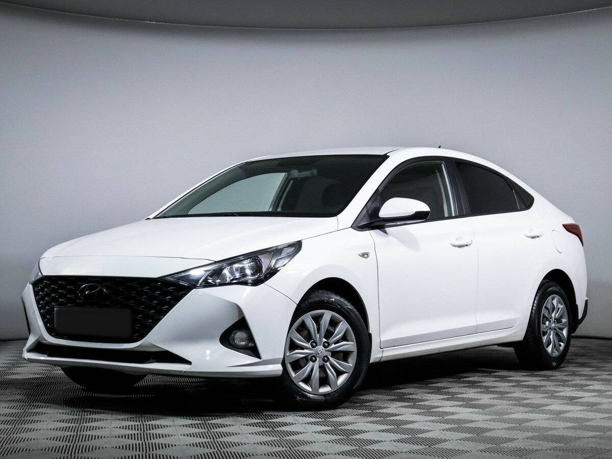 Hyundai Solaris 2021 года с пробегом. Посмотреть фото