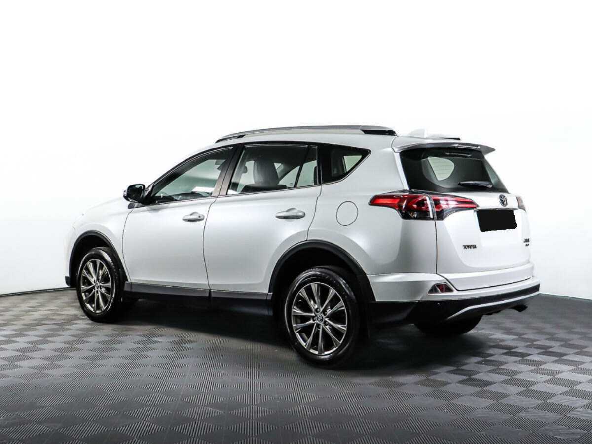 Toyota RAV4 2018 года с пробегом. Фото: #5