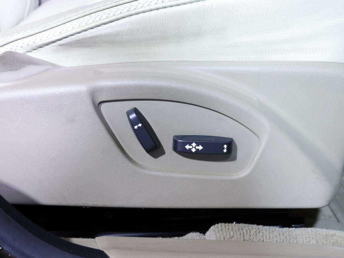 Volvo XC70 2012 года с пробегом. Фото: #11