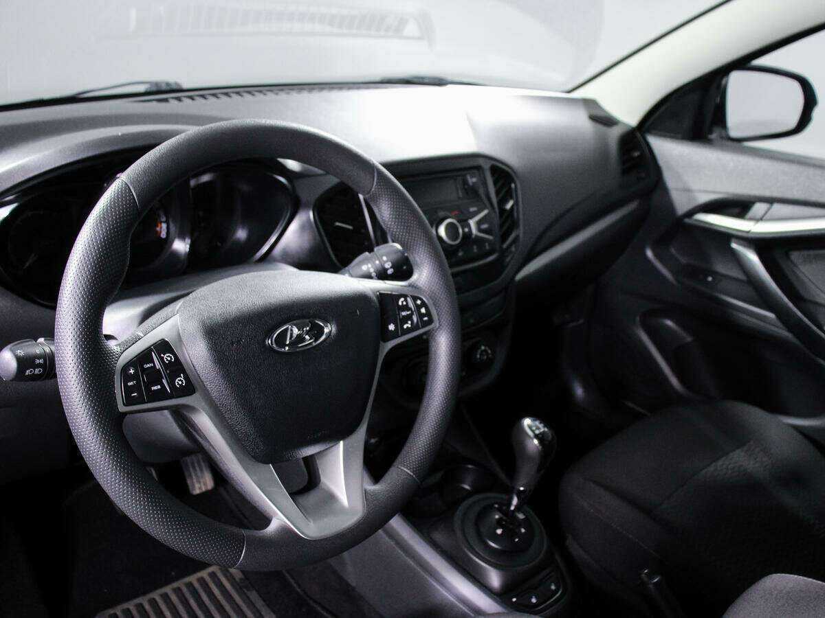 Lada (ВАЗ) Vesta 2019 года с пробегом. Фото: #10