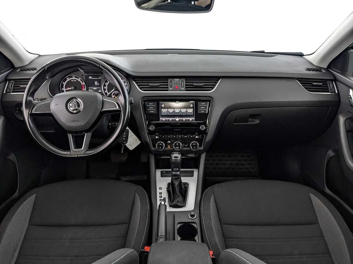 Skoda Octavia 2020 года с пробегом. Фото: #9