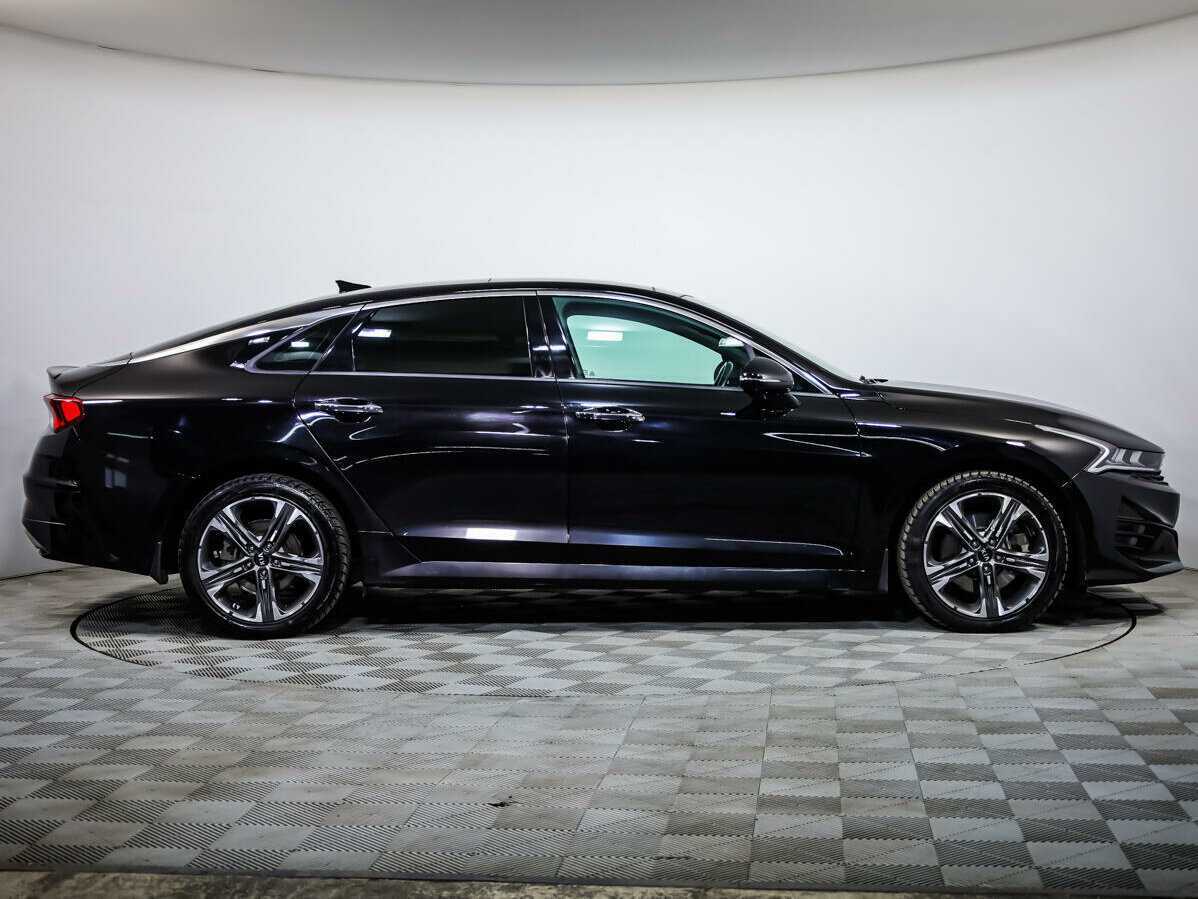 Kia K5 2021 года с пробегом. Фото: #2