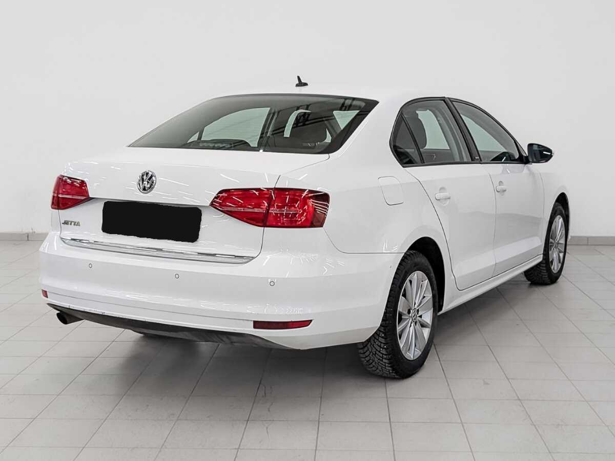 Volkswagen Jetta 2016 года с пробегом. Фото: #4