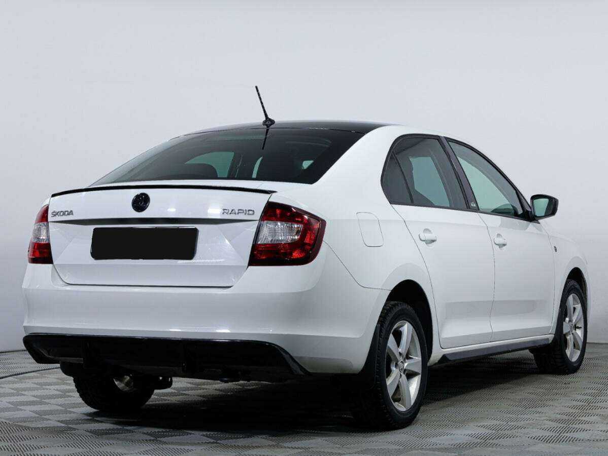 Skoda Rapid 2015 года с пробегом. Фото: #4