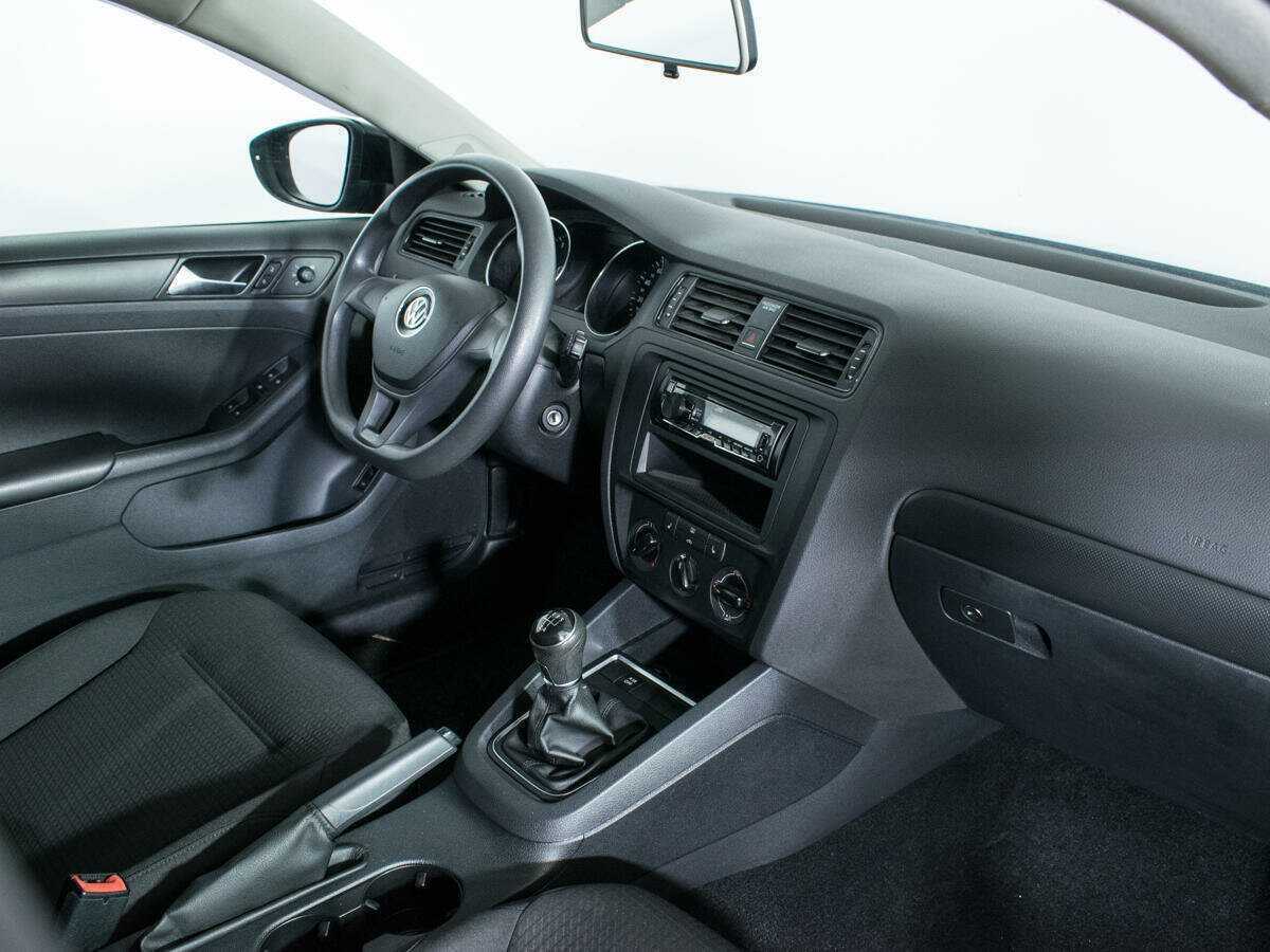 Volkswagen Jetta 2015 года с пробегом. Фото: #8