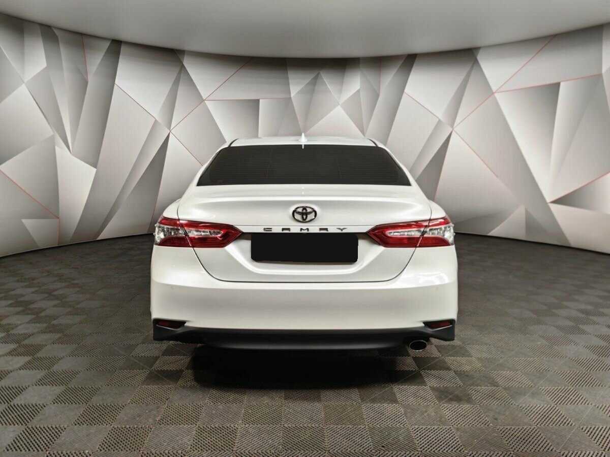 Toyota Camry 2020 года с пробегом. Фото: #7