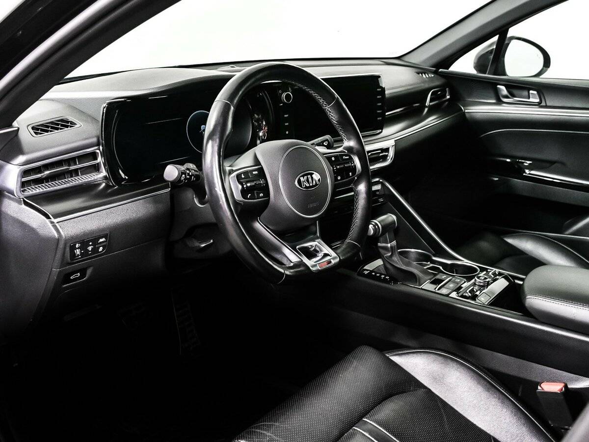 Kia K5 2020 года с пробегом. Фото: #10