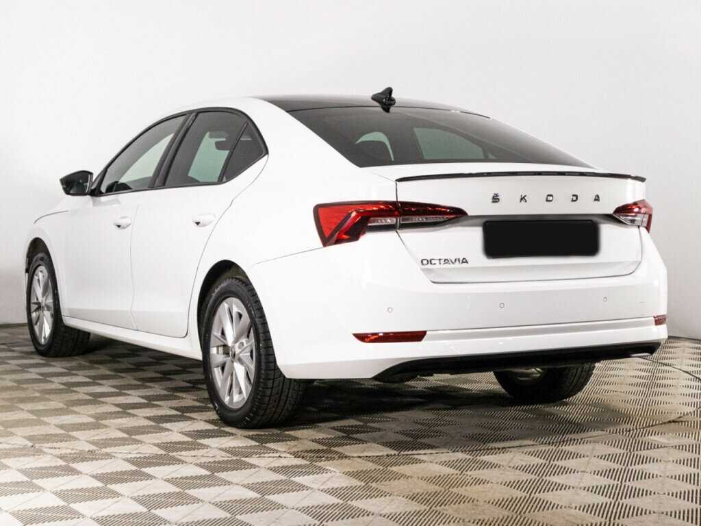 Skoda Octavia 2021 года с пробегом. Фото: #6