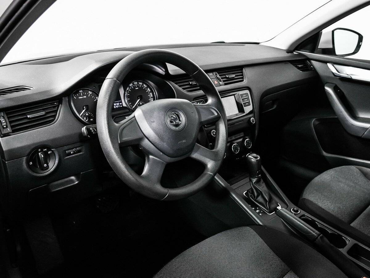 Skoda Octavia 2015 года с пробегом. Фото: #11