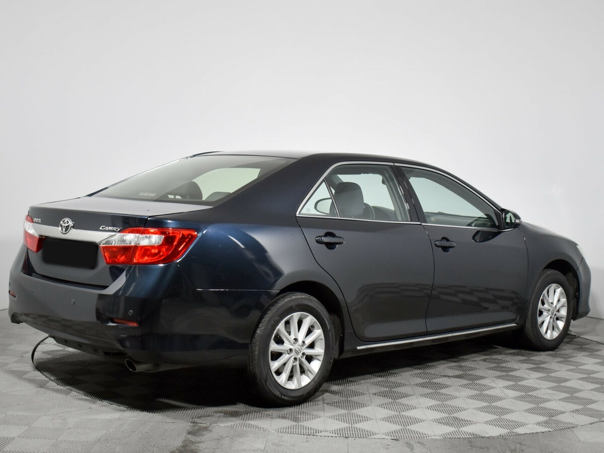 Toyota Camry 2012 года с пробегом. Фото: #3
