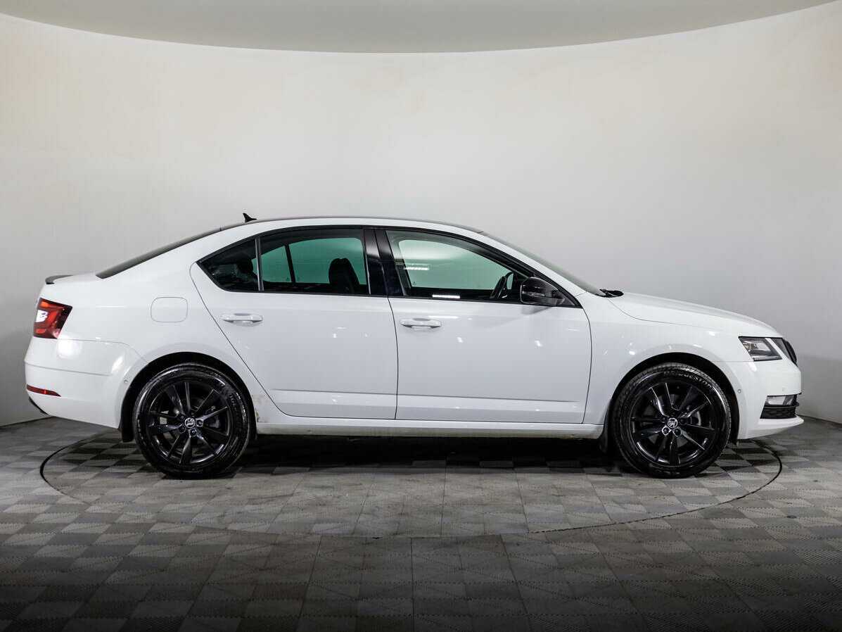 Skoda Octavia 2018 года с пробегом. Фото: #3