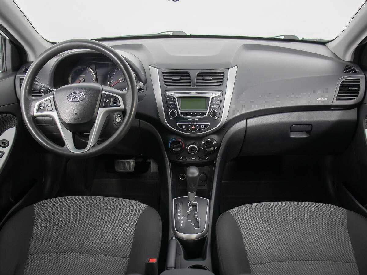 Hyundai Solaris 2012 года с пробегом. Фото: #12