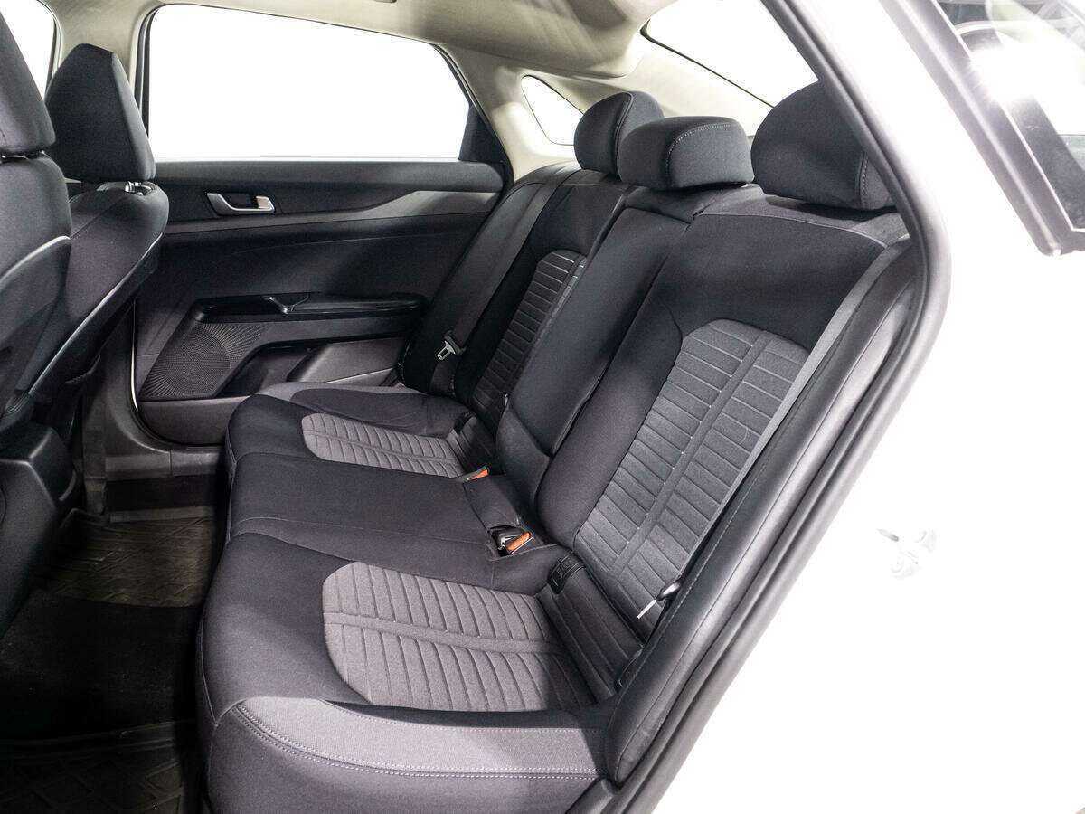 Kia K5 2020 года с пробегом. Фото: #11