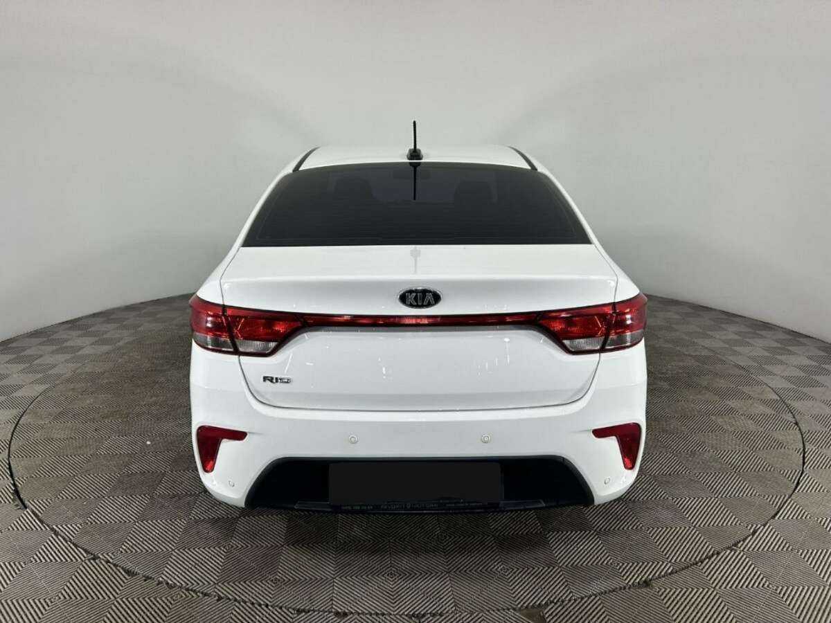 Kia Rio 2018 года с пробегом. Фото: #2