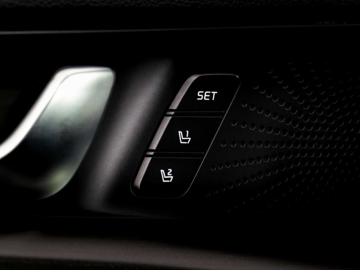 Kia K5 2020 года с пробегом. Фото: #31