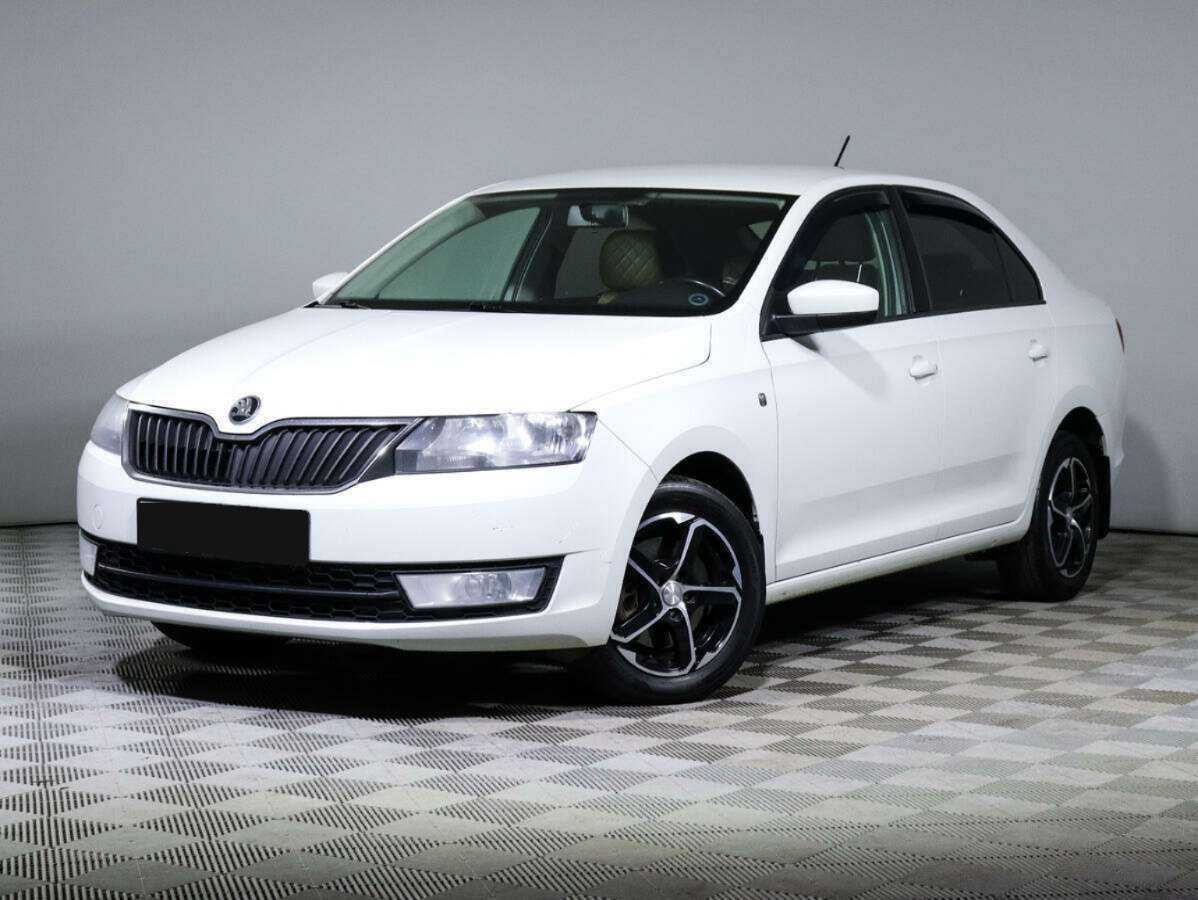 Skoda Rapid 2016 года с пробегом. Посмотреть фото