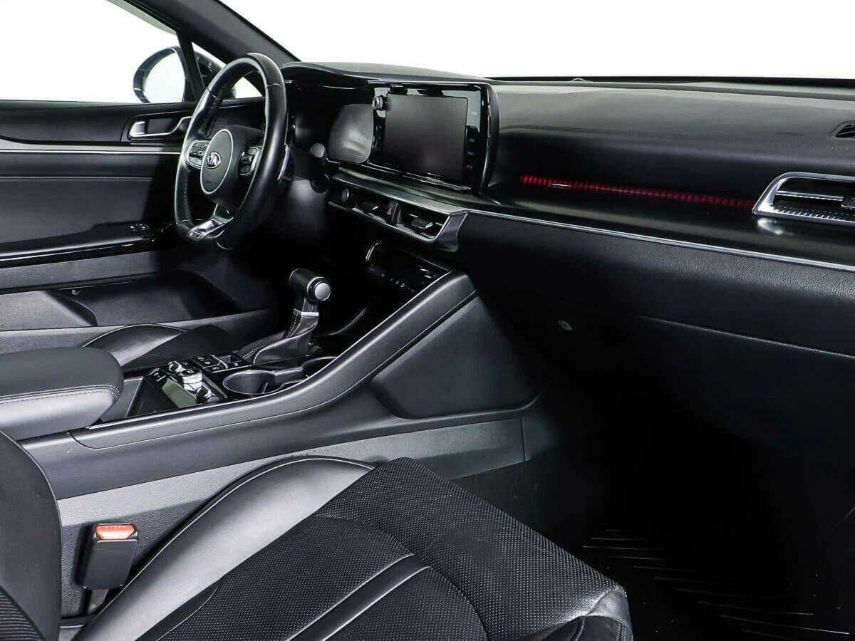 Kia K5 2021 года с пробегом. Фото: #8