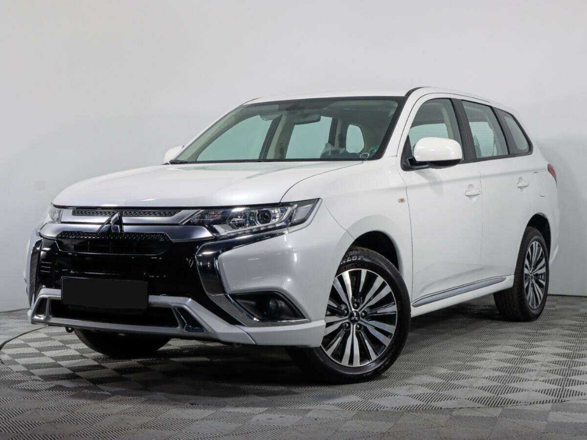 Mitsubishi Outlander 2022 года с пробегом. Посмотреть фото