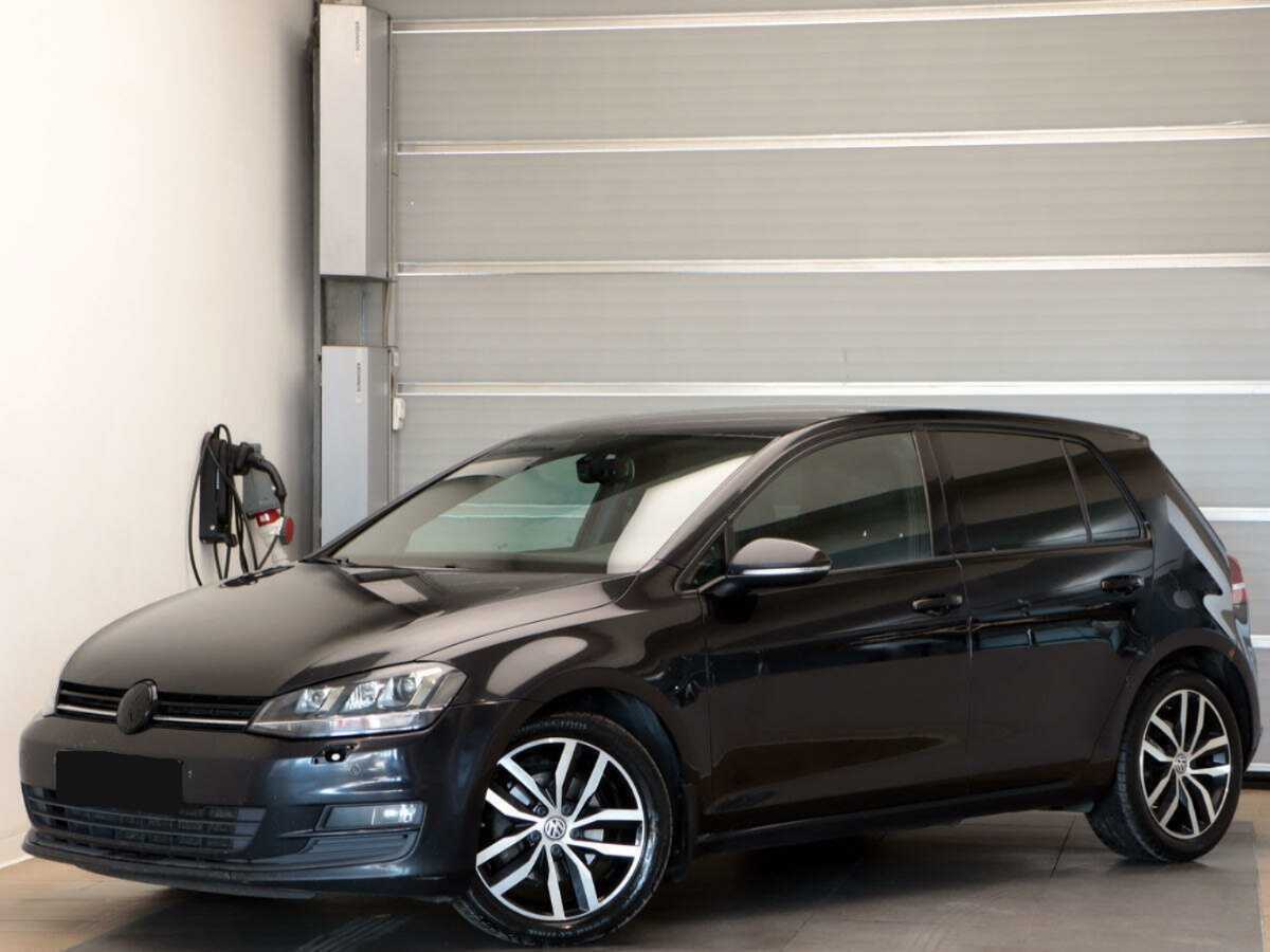 Volkswagen Golf 2013 года с пробегом. Фото: #0