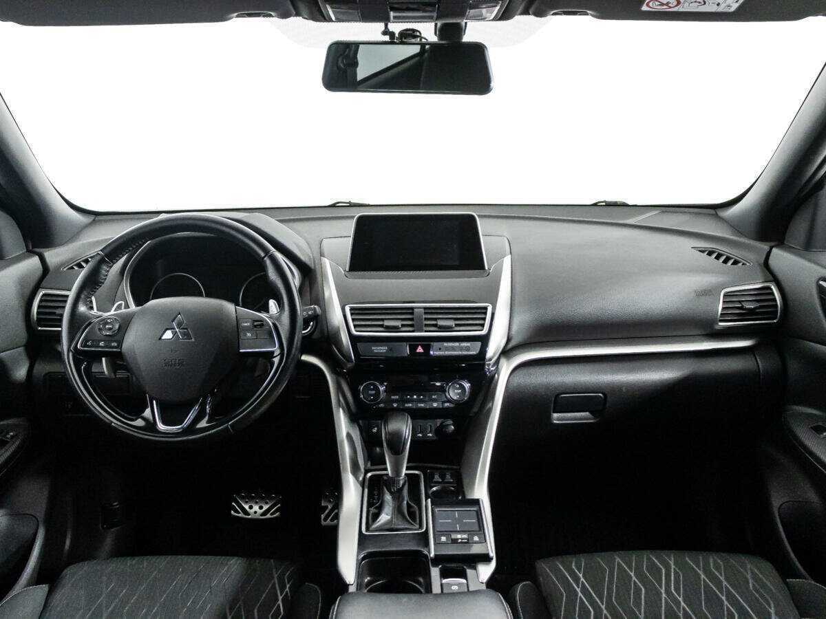Mitsubishi Eclipse Cross 2019 года с пробегом. Фото: #12