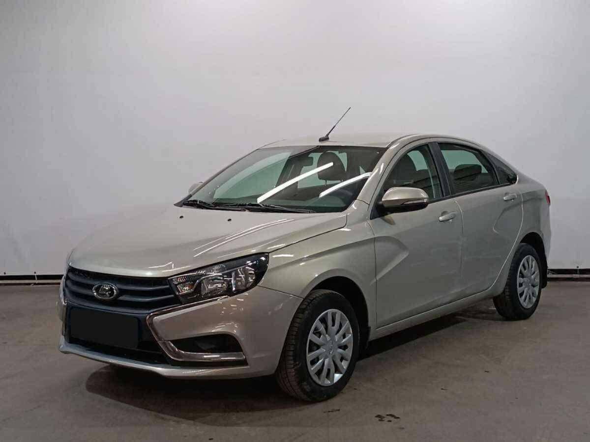 Lada (ВАЗ) Vesta 2018 года с пробегом. Посмотреть фото