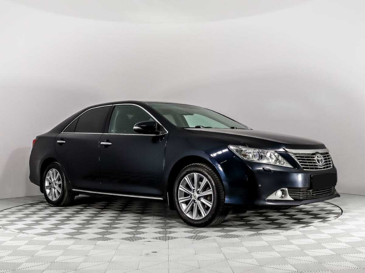 Toyota Camry 2014 года с пробегом. Фото: #2