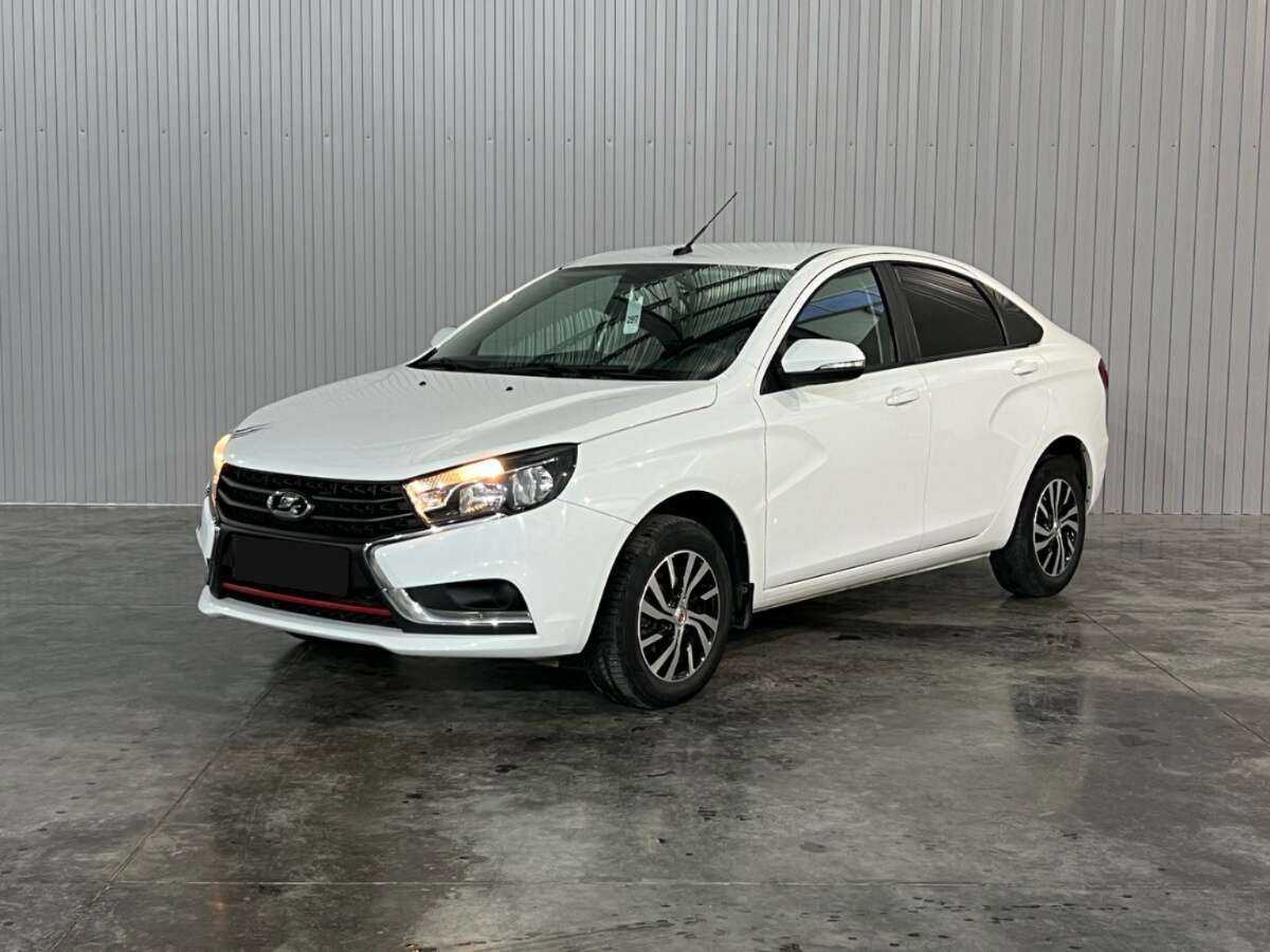 Lada (ВАЗ) Vesta 2020 года с пробегом. Посмотреть фото