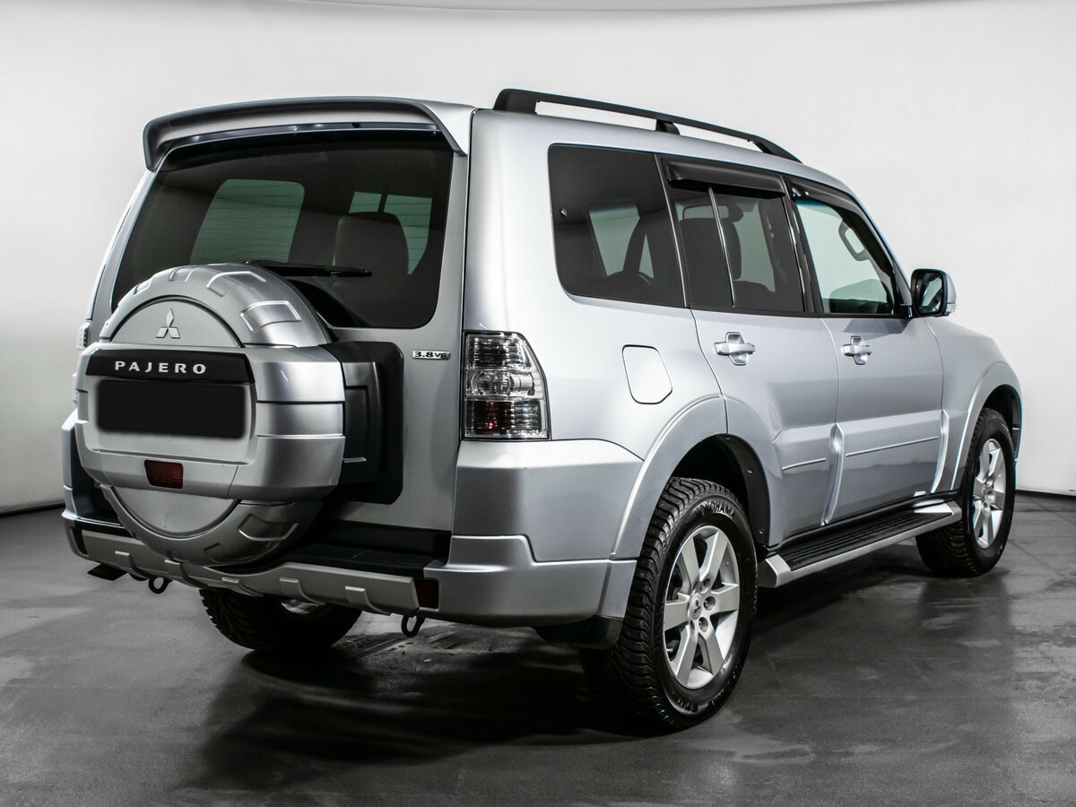 Mitsubishi Pajero 2012 года с пробегом. Фото: #4