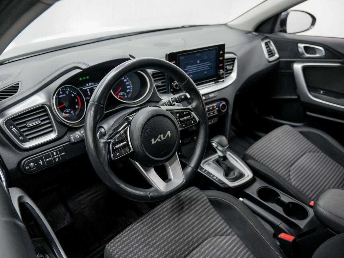 Kia XCeed 2021 года с пробегом. Фото: #14
