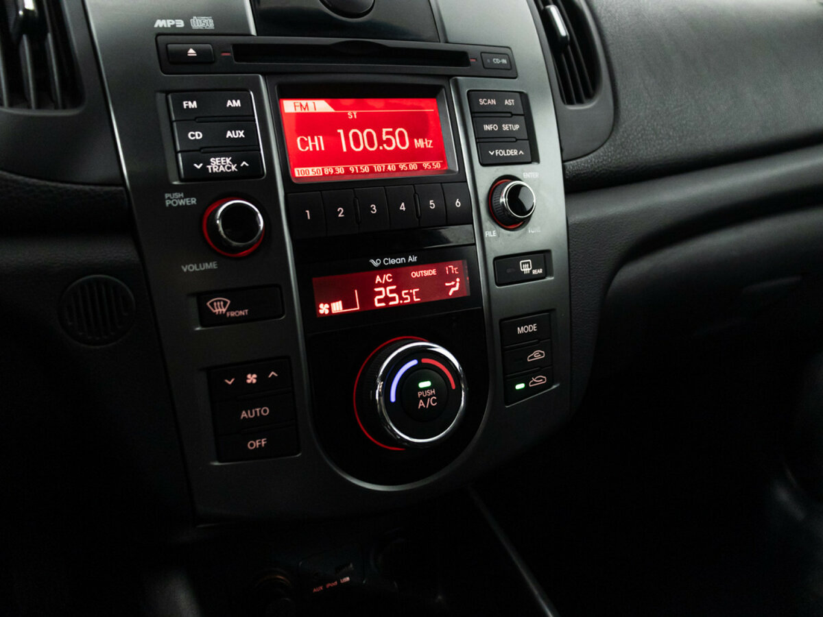 Kia Cerato 2012 года с пробегом. Фото: #13