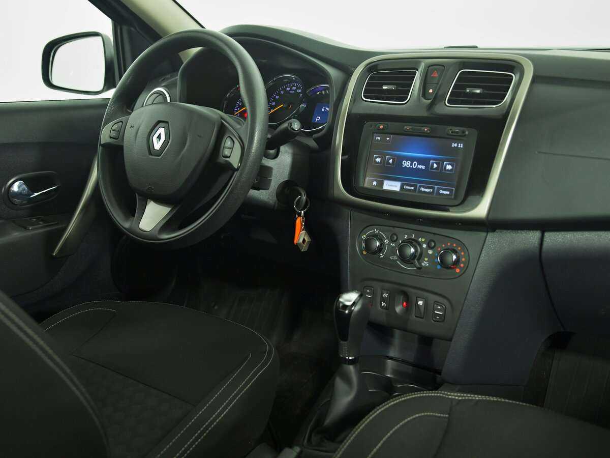 Renault Logan 2015 года с пробегом. Фото: #8