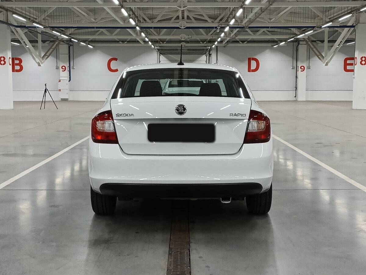 Skoda Rapid 2018 года с пробегом. Фото: #5
