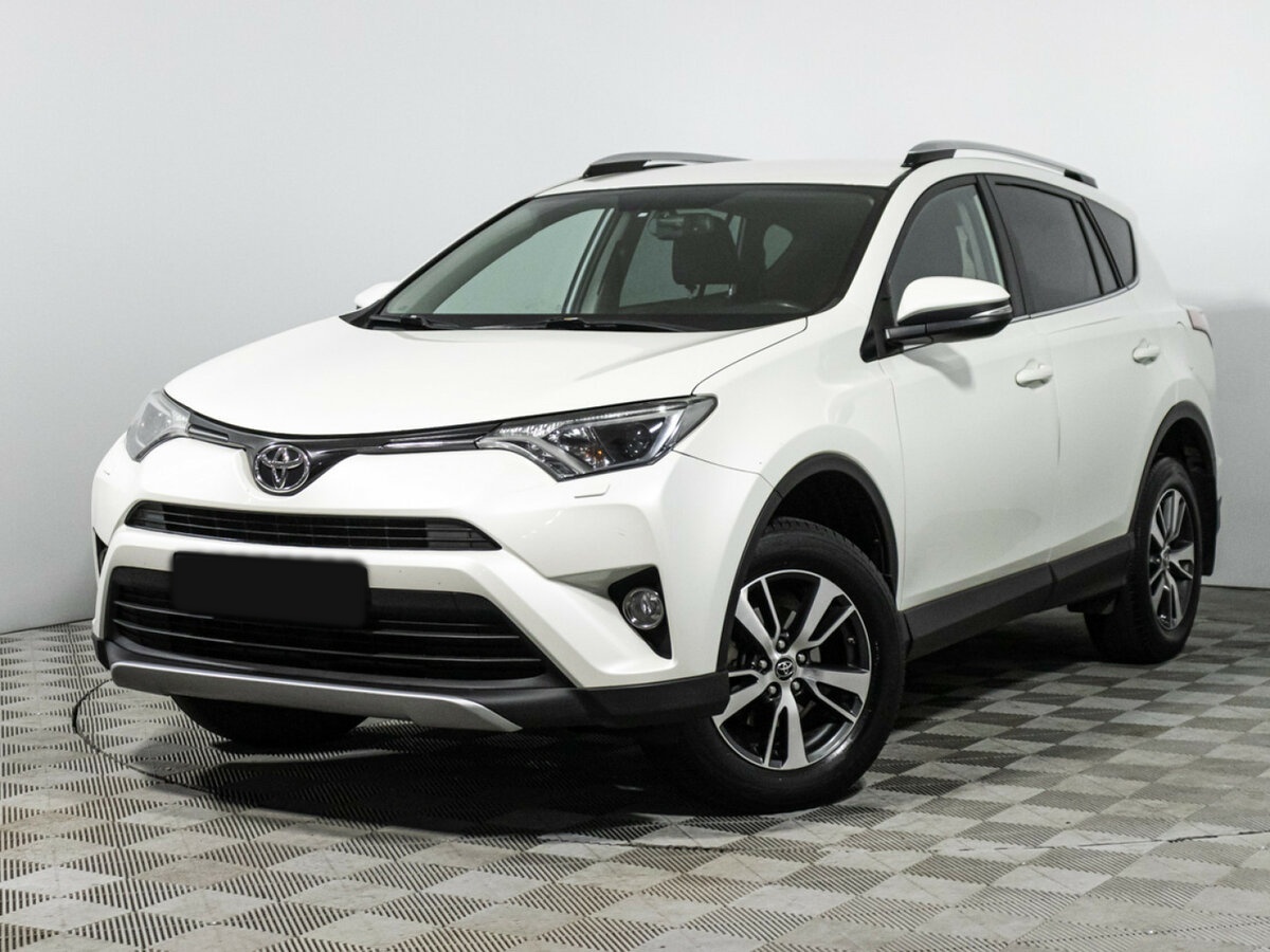 Toyota RAV4 2017 года с пробегом. Фото: #0
