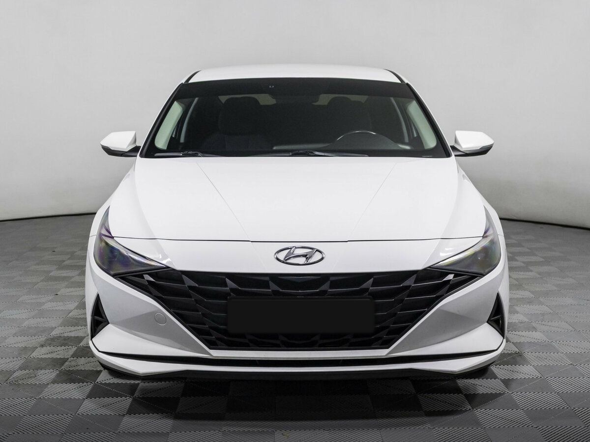 Hyundai Elantra 2021 года с пробегом. Фото: #1