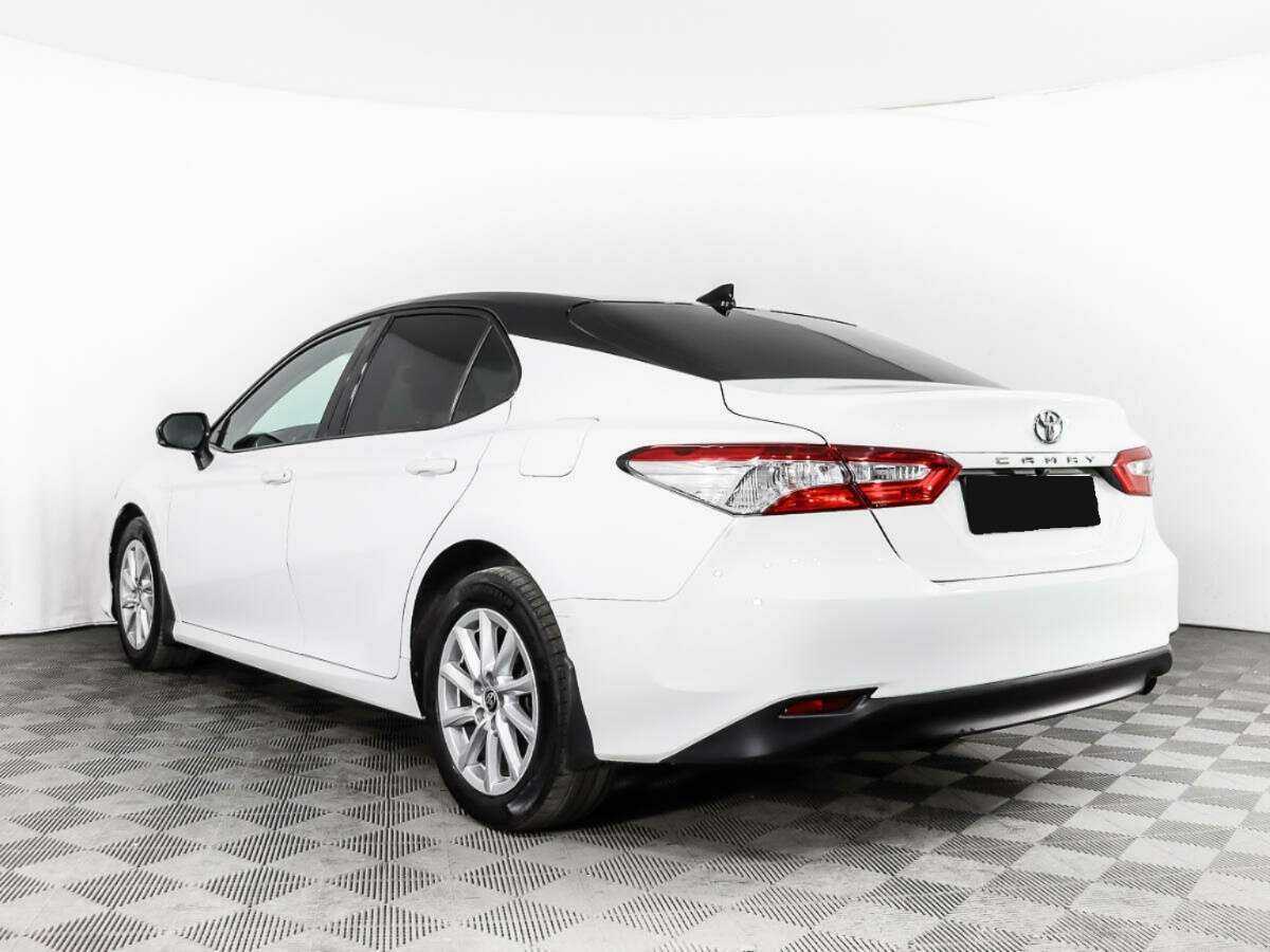 Toyota Camry 2021 года с пробегом. Фото: #6