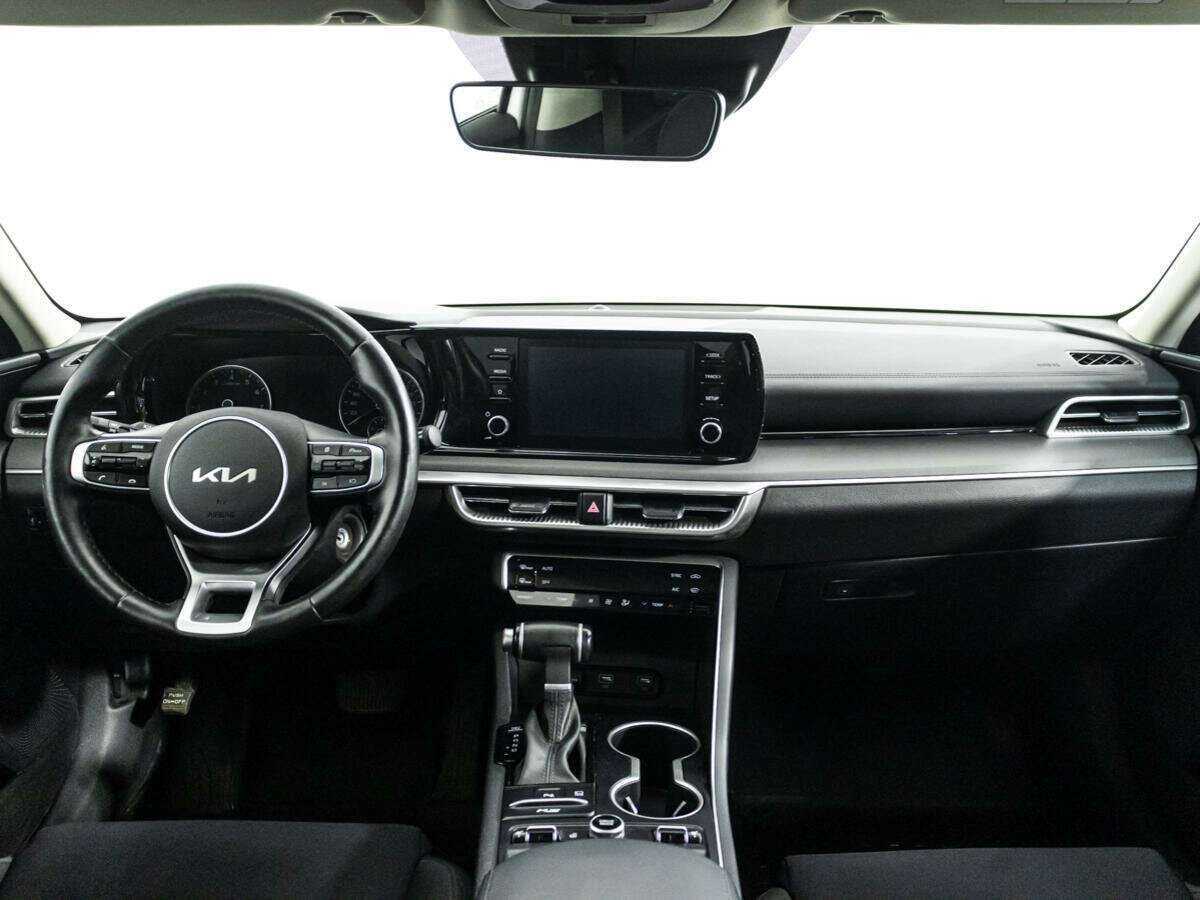 Kia K5 2022 года с пробегом. Фото: #12