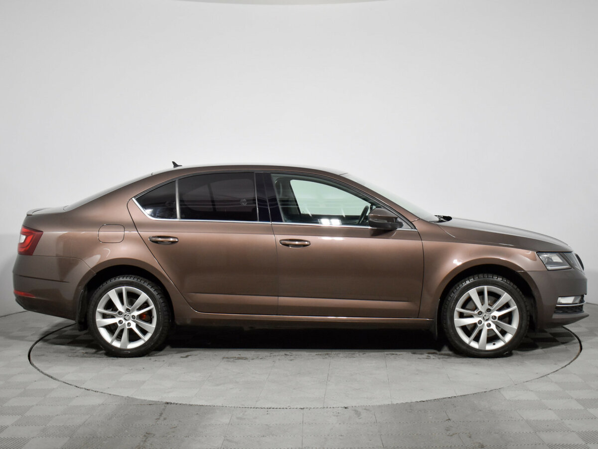 Skoda Octavia 2017 года с пробегом. Фото: #3