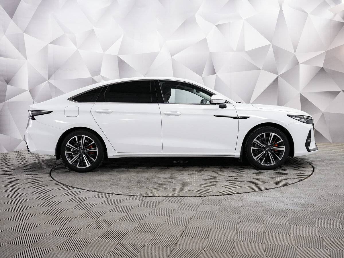 Chery Arrizo 8 2023 года с пробегом. Фото: #5