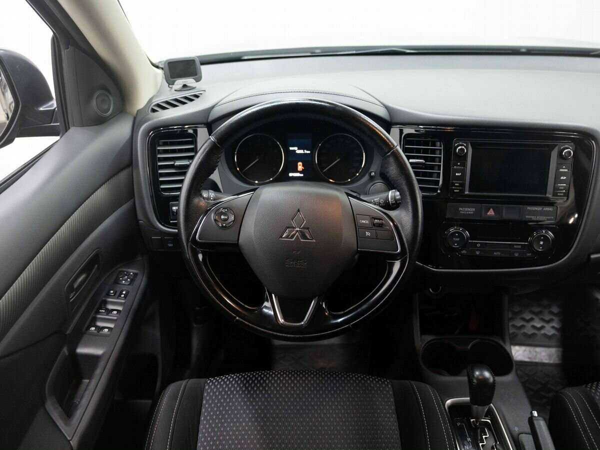 Mitsubishi Outlander 2016 года с пробегом. Фото: #13