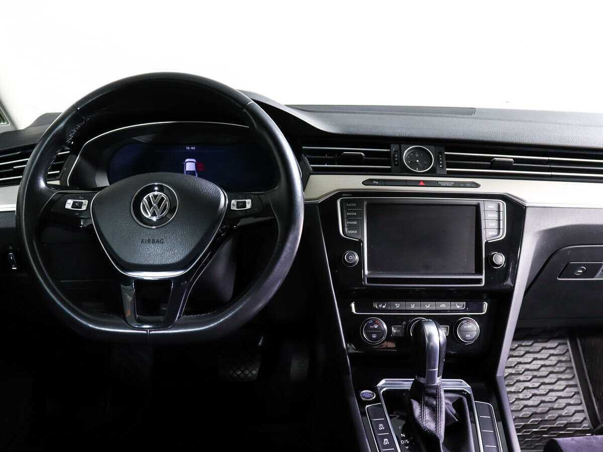 Volkswagen Passat 2016 года с пробегом. Фото: #9