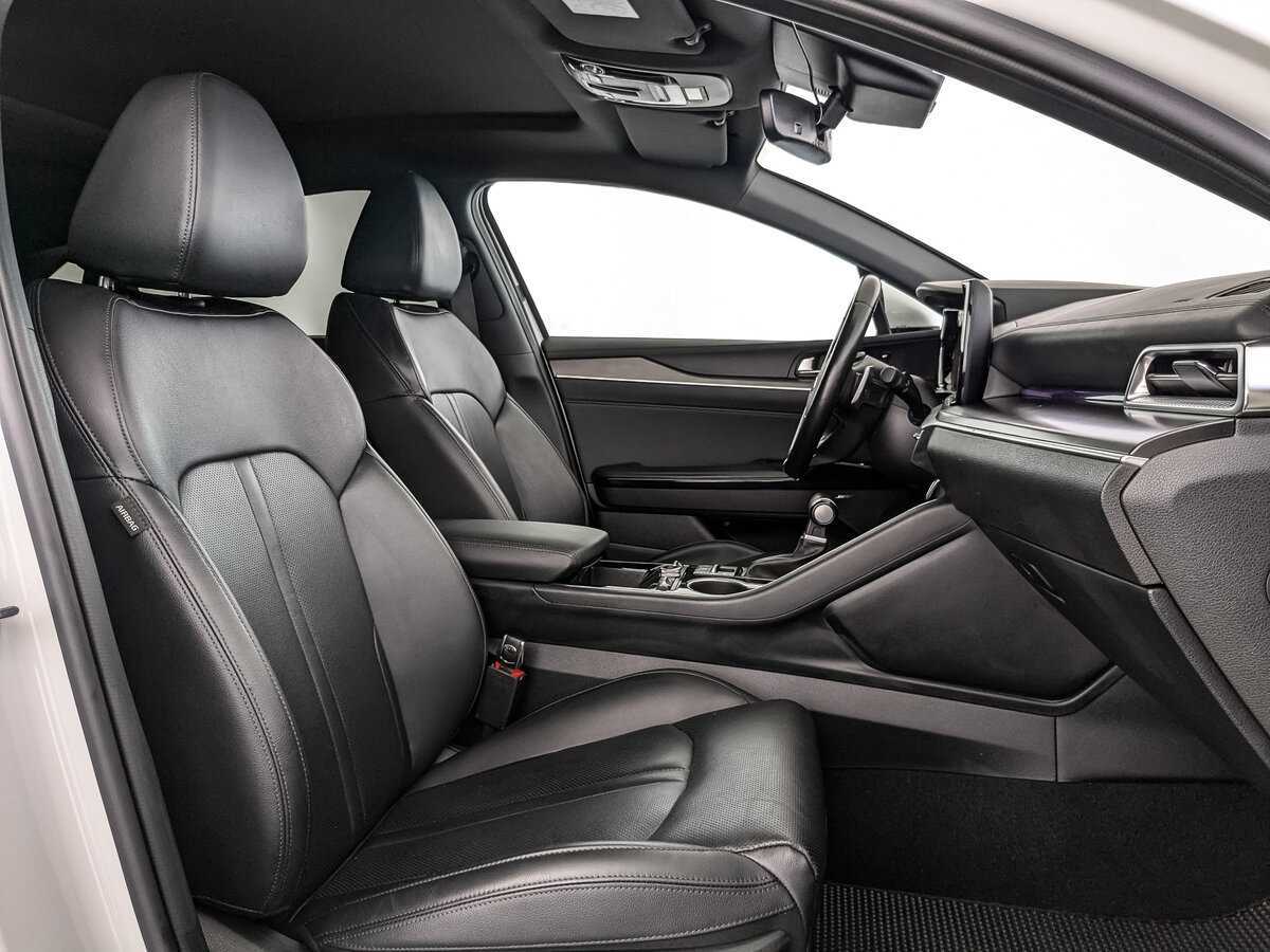 Kia K5 2021 года с пробегом. Фото: #23