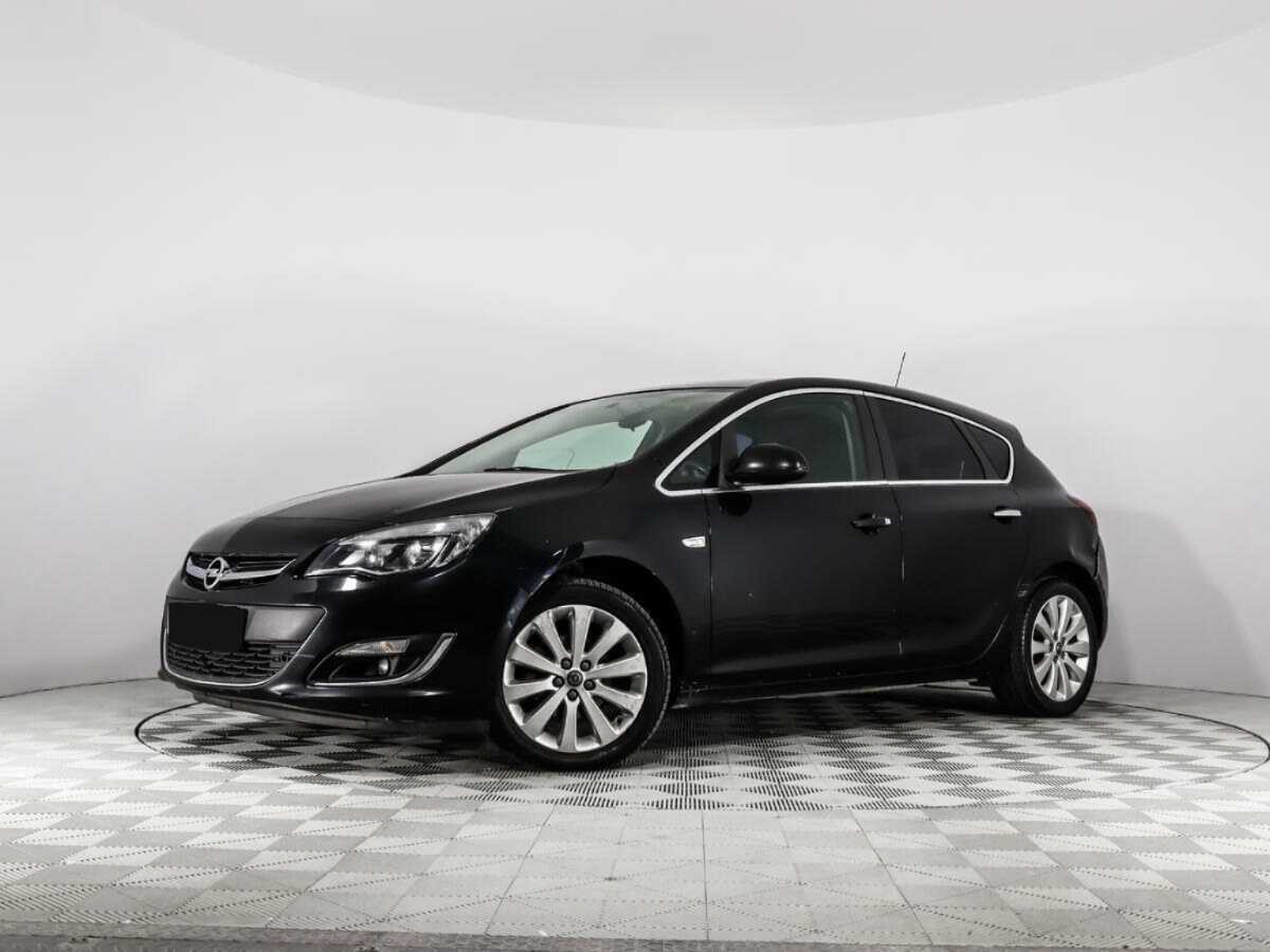 Opel Astra 2013 года с пробегом. Посмотреть фото