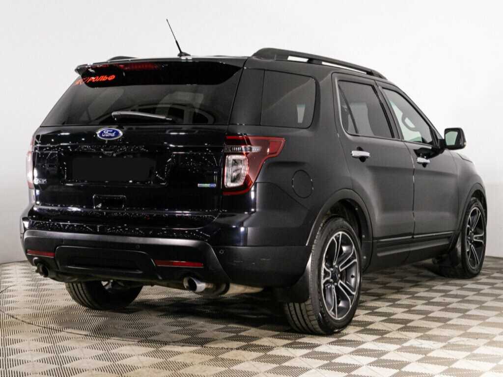 Ford Explorer 2013 года с пробегом. Фото: #4